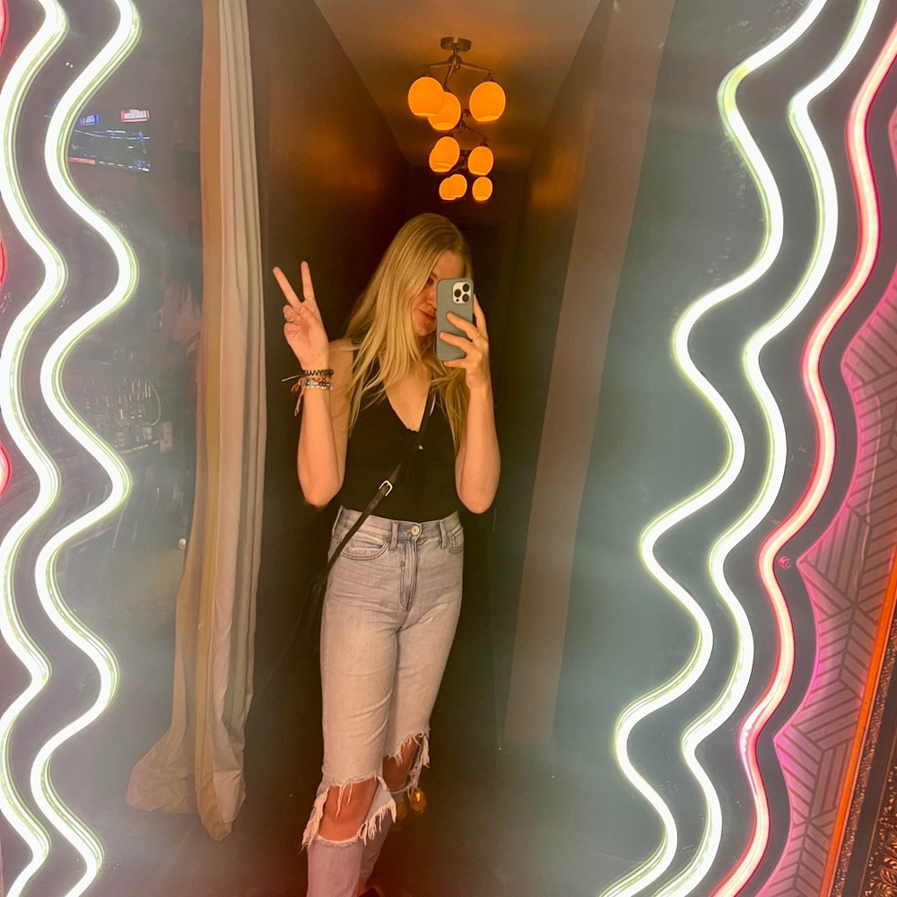 🌷APRIL SALES INFO🌷 - Picture 3 of 4